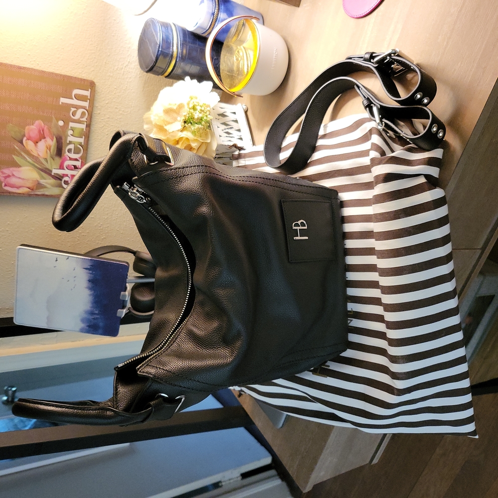 Henri Bendel Spruce Street Bucket 2 Way Bag